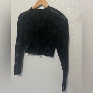 Medium crop top mesh black waves